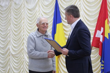 З нагоди Дня місцевого самоврядування Сергій Лабазюк нагородив представників Волочиської громади