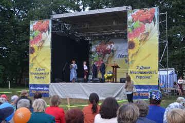 У Хмельницькому та Волочиському районах долучилися до відзначення Дня Незалежності