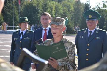 350 новобранців НАДПСУ  склали військову присягу