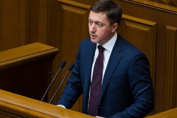 «Ми повинні консолідуватися навколо спільної проблеми, аби люди відчули реальні зміни на краще», - закликав колег Сергій Лабазюк 