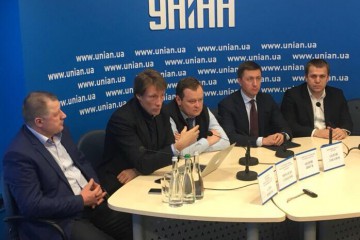 Сергій Лабазюк наголосив на важливості прийняття закону про відшкодування ПДВ при експорті олійних культур 