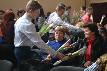 Благодійний фонд Сергія Лабазюка «Ми поруч» привітав жінок зі святом весни