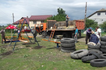 Невпинно пишеться літопис добрих справ