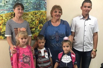 Корисні подарунки для школярів, які потребують особливої турботи 