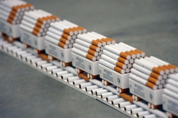 У парламенті пропонують законодавчо прирівняти електронні сигарети до традиційних