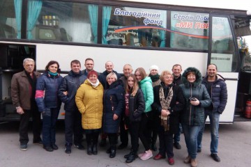 Волочиський «культурний десант» відвідав військовослужбовців на Сході