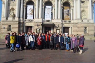 Працівники культури приймали вітання та подарунки 