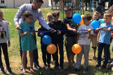 Тренажерами – по девайсах: у Грузевиці тепер є сучасний спортивний майданчик