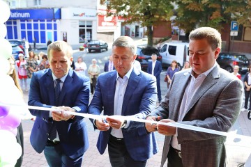 У Хмельницькому відкрилась громадська приймальня партії 