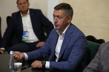 Партія «ЗА МАЙБУТНЄ» вимагає від влади виконати вимоги законодавства і підняти зарплати освітянам!