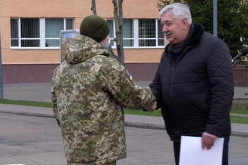 До Дня Збройних сил України військовим вручили подяки 