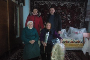 Мешканки села Попівці отримали вітання з нагоди 90-річчя 