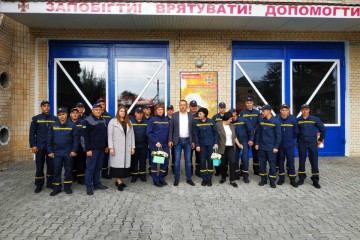 Професійне свято мужності та героїзму: у благодійному фонді Сергія Лабазюка «Ми поруч» нагородили рятівників
