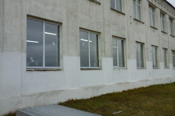 Благодійна допомога для школярів в зруйнованому вибухами місті Сватово