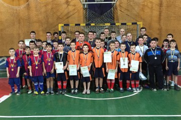 Підтримуючи підростаюче покоління та за здоровий спосіб життя