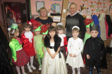 Як вихідними представники народного депутата добрі справи робили