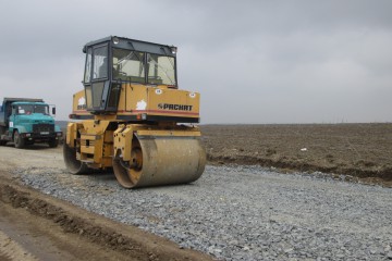 За сприяння народного депутата у Хмельницькому районі продовжують ремонт дорожнього покриття
