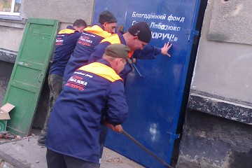 Для безпеки та надійності – фонд Сергія Лабазюка «Ми поруч» розпочав нову програму підтримки громад 188 округу