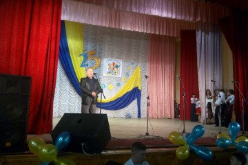 Незалежна моя  Україна, пишна квітка планети Земля 