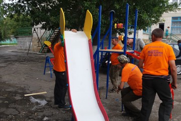 Благодійний фонд «Ми поруч», проводить останні роботи з підготовки освітніх закладів до початку нового навального року