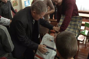 Благодійний фонд «Ми поруч»  надав близько 800 продуктових наборів для людей з обмеженими можливостями