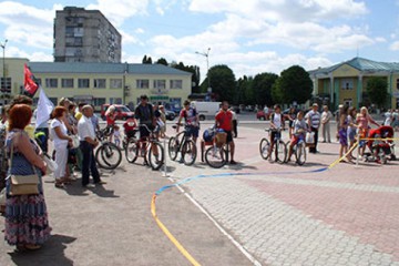 Благодійний велопробіг «Захід – Схід» вже на Хмельниччині