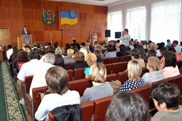 Держслужбовці отримали подяки та премії від народного депутата