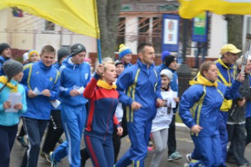                            У Волочиську відбувся Всеукраїнський пробіг факелоносців олімпійського вогню