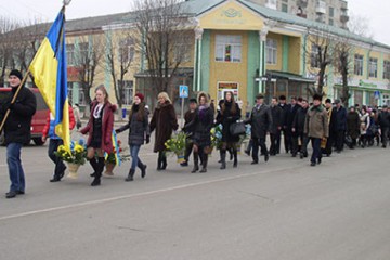 У Волочиську вшанували Героїв Небесної Сотні