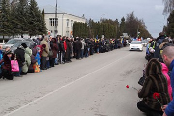 Волочиськ зустрів ще трьох воїнів АТО, котрі загинули за мир та спокій українців